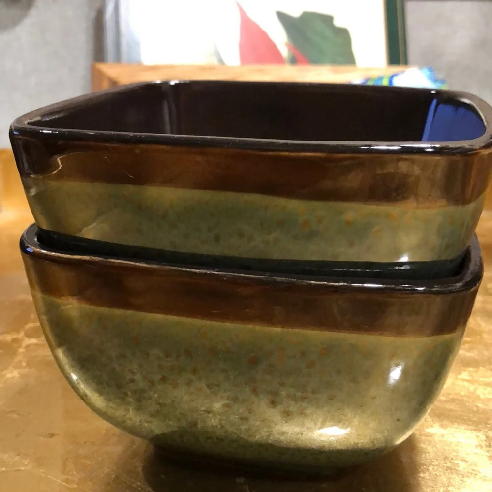 ELITE COUTURE Pair of Square Bowls‎ Green Speckle Glaze with Brown Interior